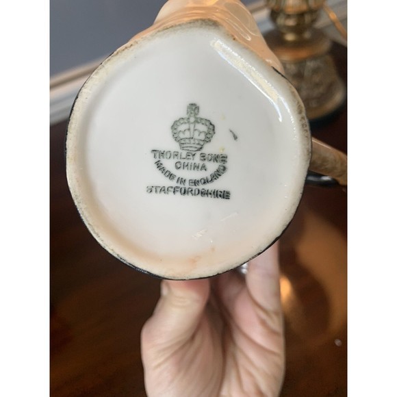 Vintage‎ Toby Mug Thorley Bone China Hand Painted Creamer 3" Tall RARE. - Picture 5 of 5